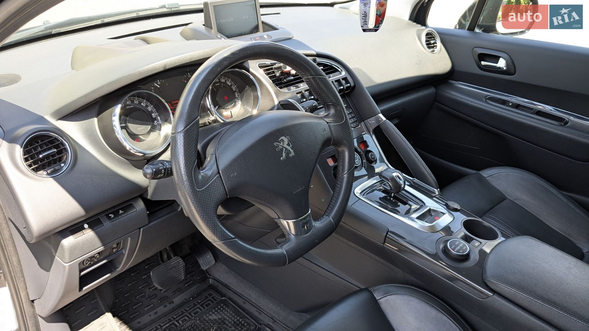 Peugeot 3008 2012 VIN VF3HURHC8BS303503 фото оголошення 37 з 40