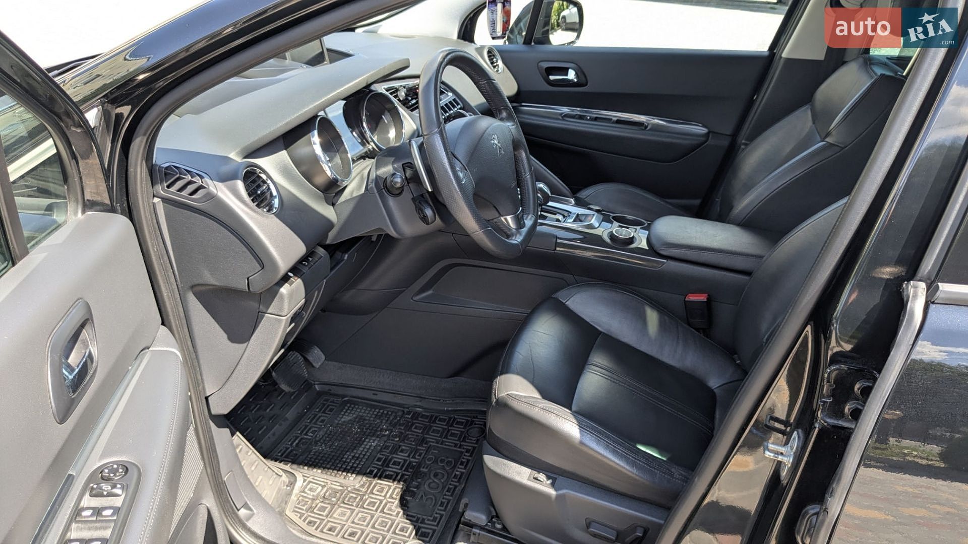 Peugeot 3008 2012 VIN VF3HURHC8BS303503 фото оголошення 38 з 40