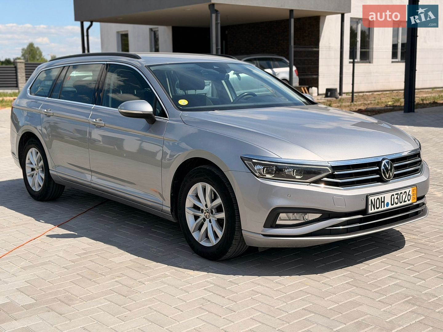 Volkswagen Passat 2020 VIN WVWZZZ3CZME040087 фото оголошення 2 з 30