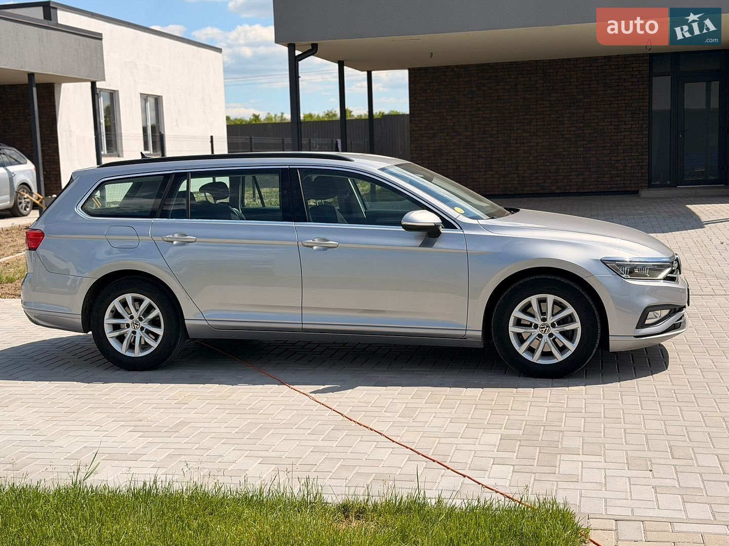 Volkswagen Passat 2020 VIN WVWZZZ3CZME040087 фото оголошення 3 з 30