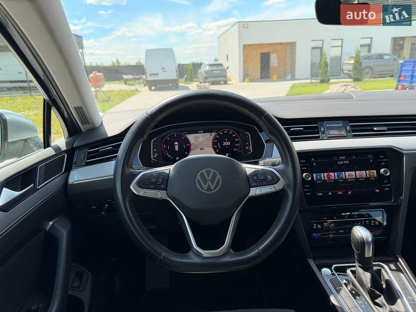 Volkswagen Passat 2020 VIN WVWZZZ3CZME040087 фото оголошення 18 з 30