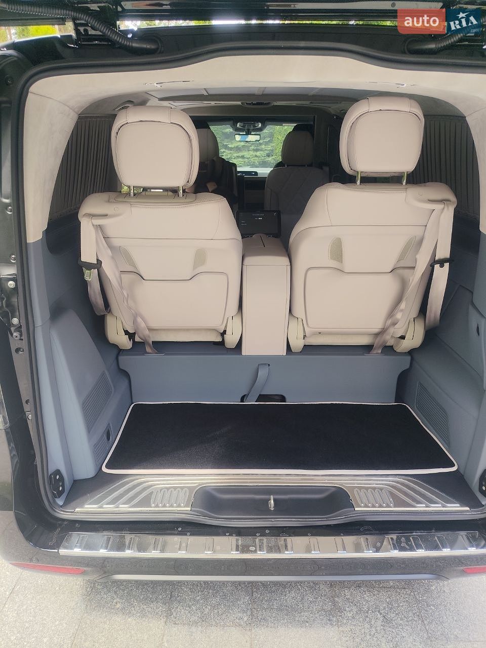 Mercedes-Benz V-Class 2024 VIN W1V44781514458510 фото оголошення 8 з 18