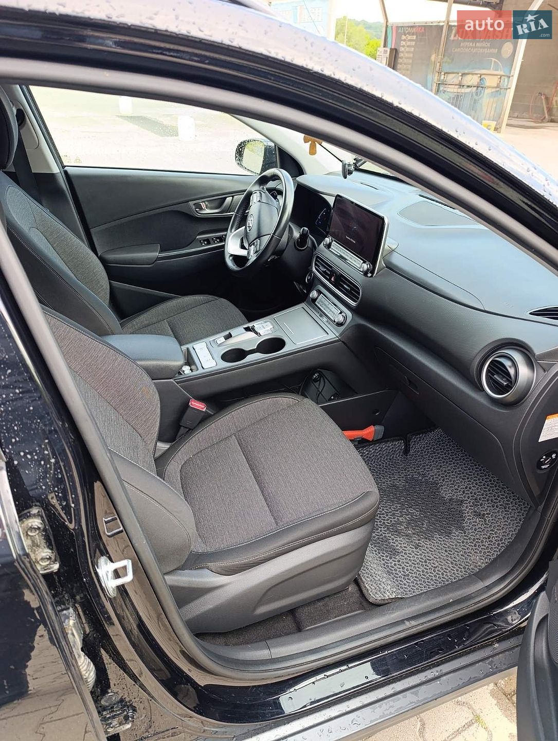 Hyundai Kona 2020 VIN TMAK381GFLJ013324 фото оголошення 21 з 28