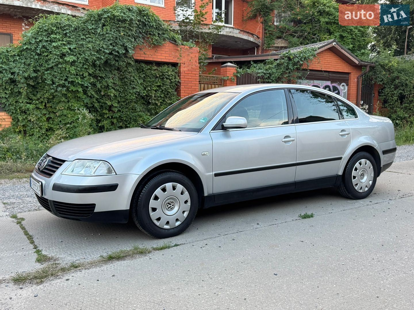 Volkswagen Passat 2002 VIN WVWZZZ3BZ3P031595 фото оголошення 3 з 48