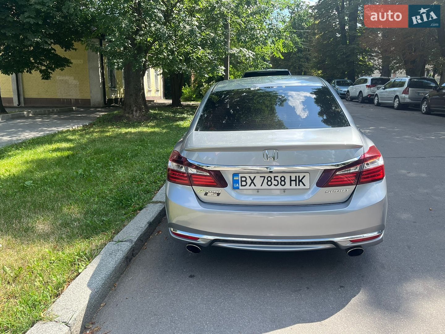 Honda Accord 2017 VIN 1HGCR2F51HA134590 фото оголошення 3 з 25