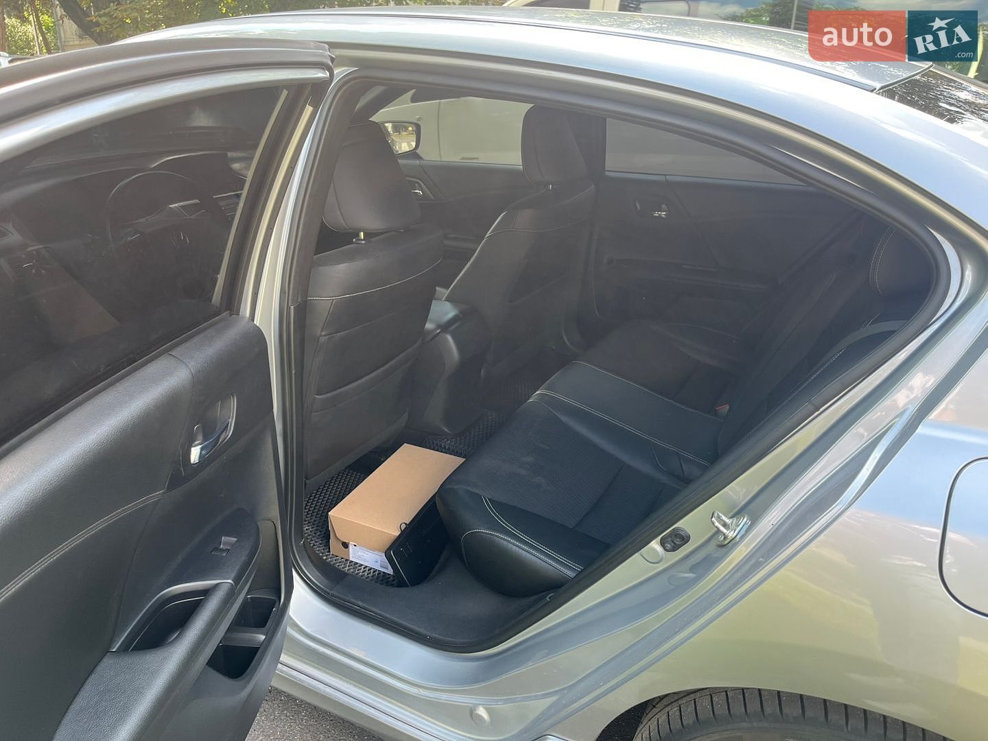 Honda Accord 2017 VIN 1HGCR2F51HA134590 фото оголошення 9 з 25