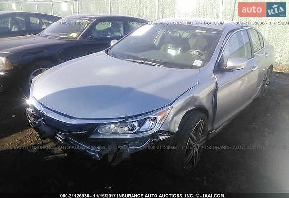 Honda Accord 2017 VIN 1HGCR2F51HA134590 фото оголошення 14 з 25