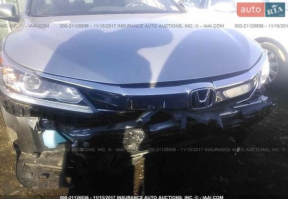 Honda Accord 2017 VIN 1HGCR2F51HA134590 фото оголошення 15 з 25