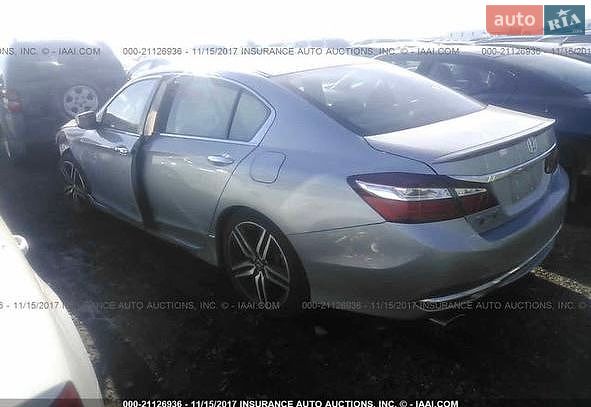 Honda Accord 2017 VIN 1HGCR2F51HA134590 фото оголошення 16 з 25