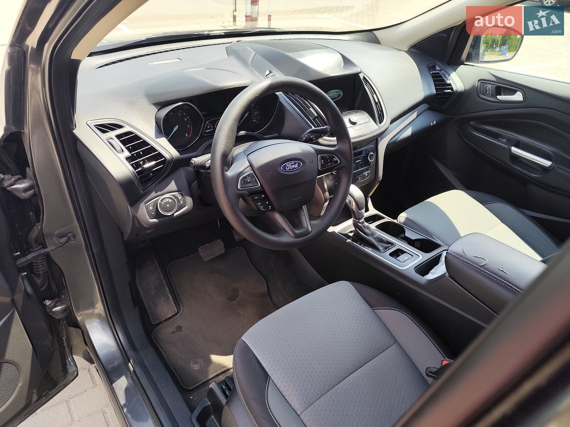 Ford Escape 2019 VIN 1FMCU0GD4KUA47937 фото оголошення 11 з 23