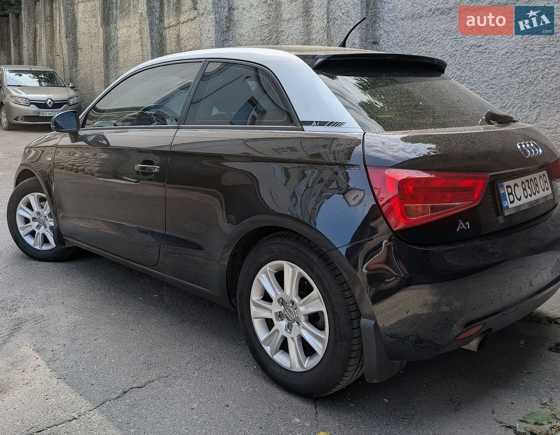 Audi A1 2012 VIN WAUZZZ8X3CB204560 фото оголошення 4 з 7
