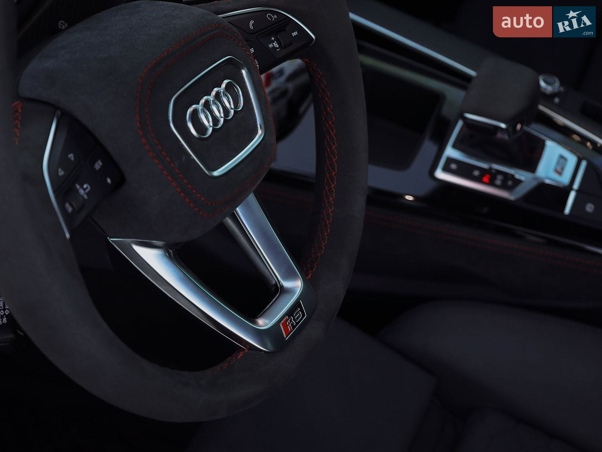 Audi RS5 2023 VIN WUANWAF55PA902356 фото оголошення 8 з 10