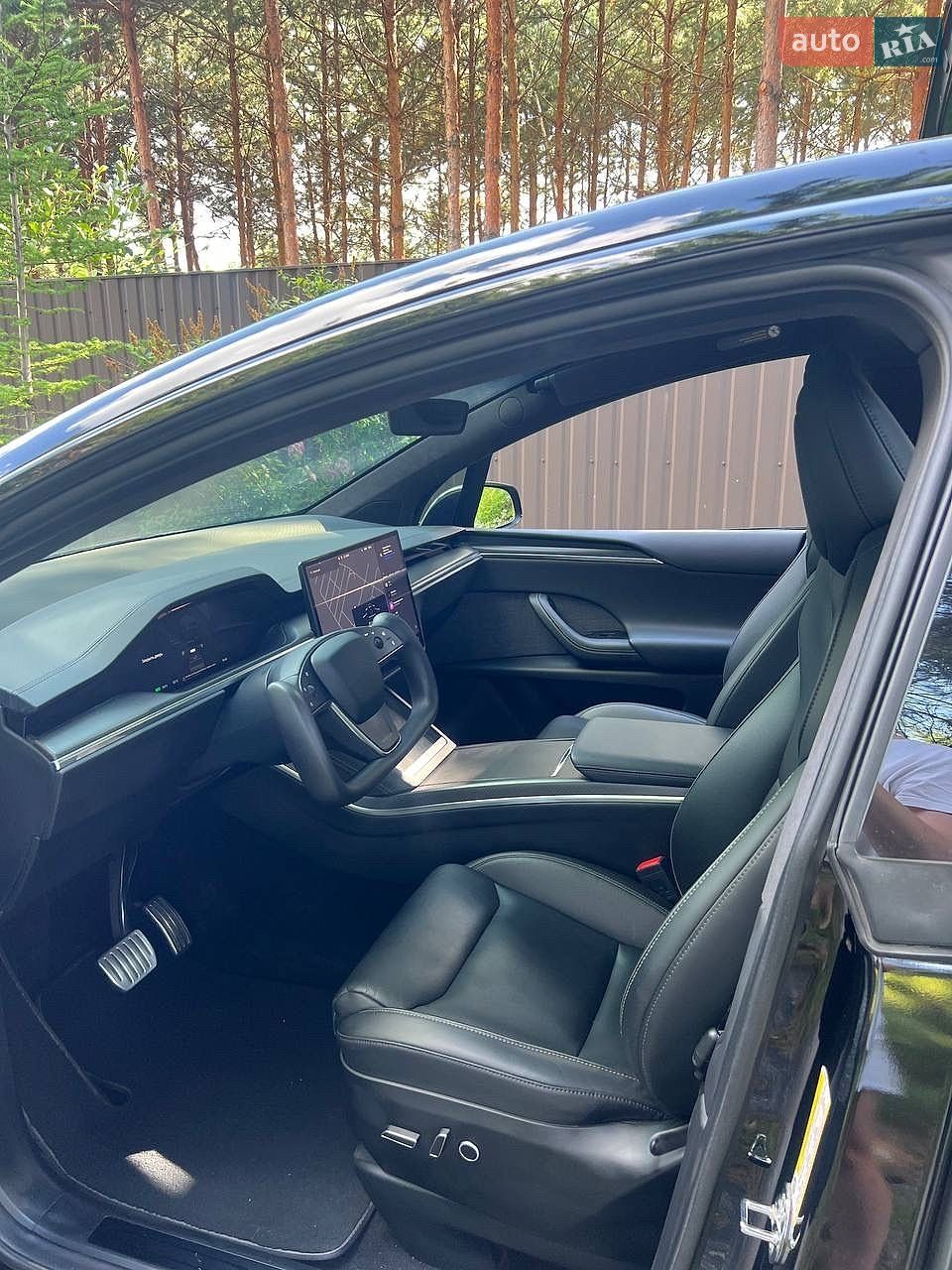 Tesla Model X 2023 VIN 7SAXCBE65PF421967 фото оголошення 9 з 14