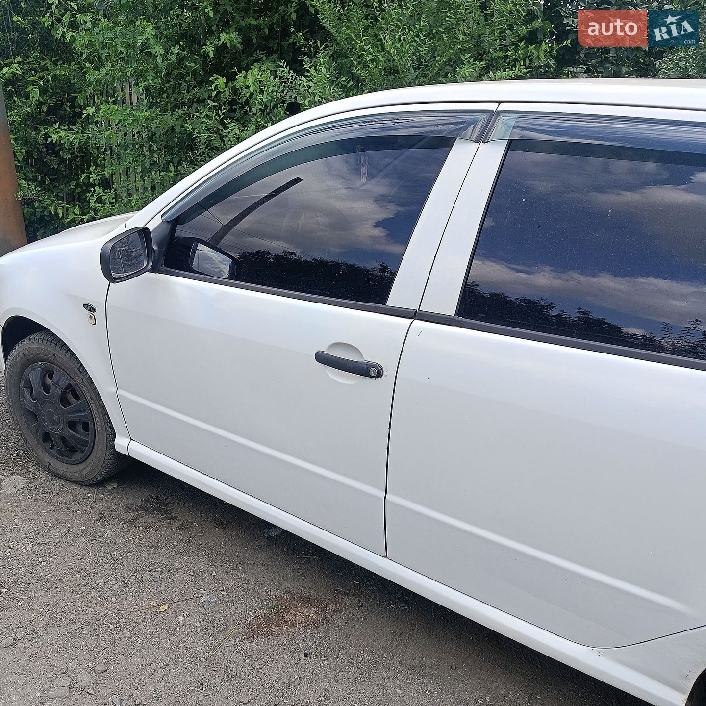 Skoda Fabia 2002 VIN TMBPH16Y523560740 фото оголошення 4 з 8