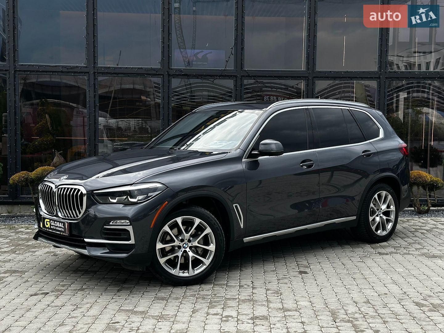 BMW X5 2021 VIN 5UXCR6C08M9G44432 фото оголошення 2 з 28