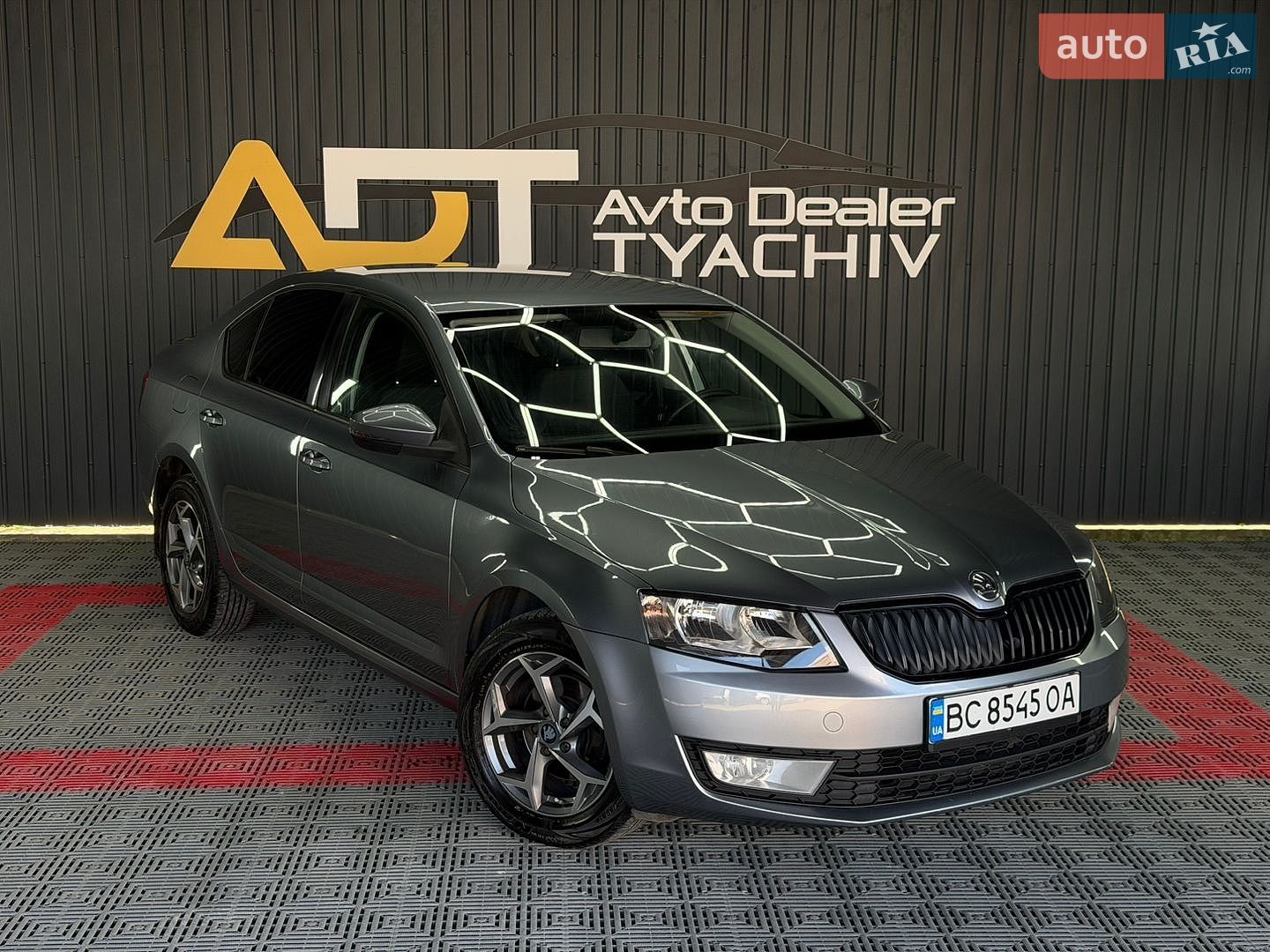 Skoda Octavia 2013 VIN TMBAG7NEXD0031467 фото оголошення 4 з 29