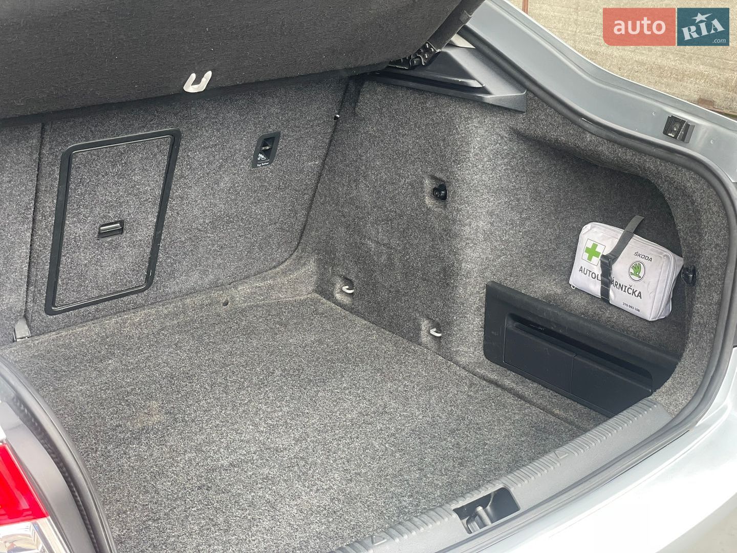 Skoda Octavia 2015 VIN TMBAG7NEXG0023695 фото оголошення 38 з 40