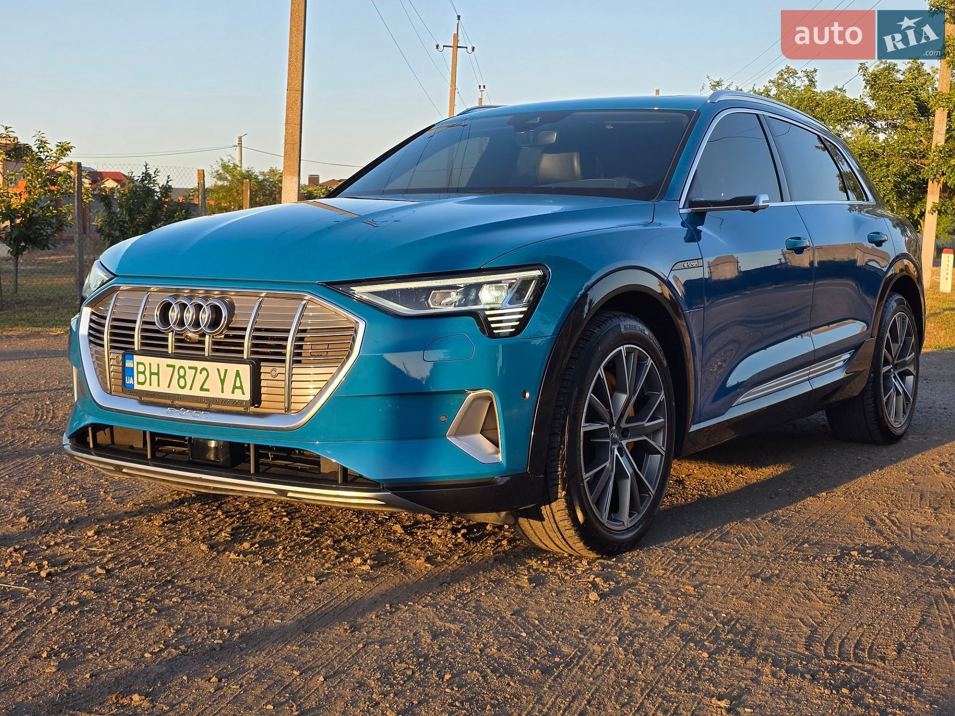Audi e-tron 2019 VIN WAUZZZGE2KB004364 фото оголошення 8 з 48
