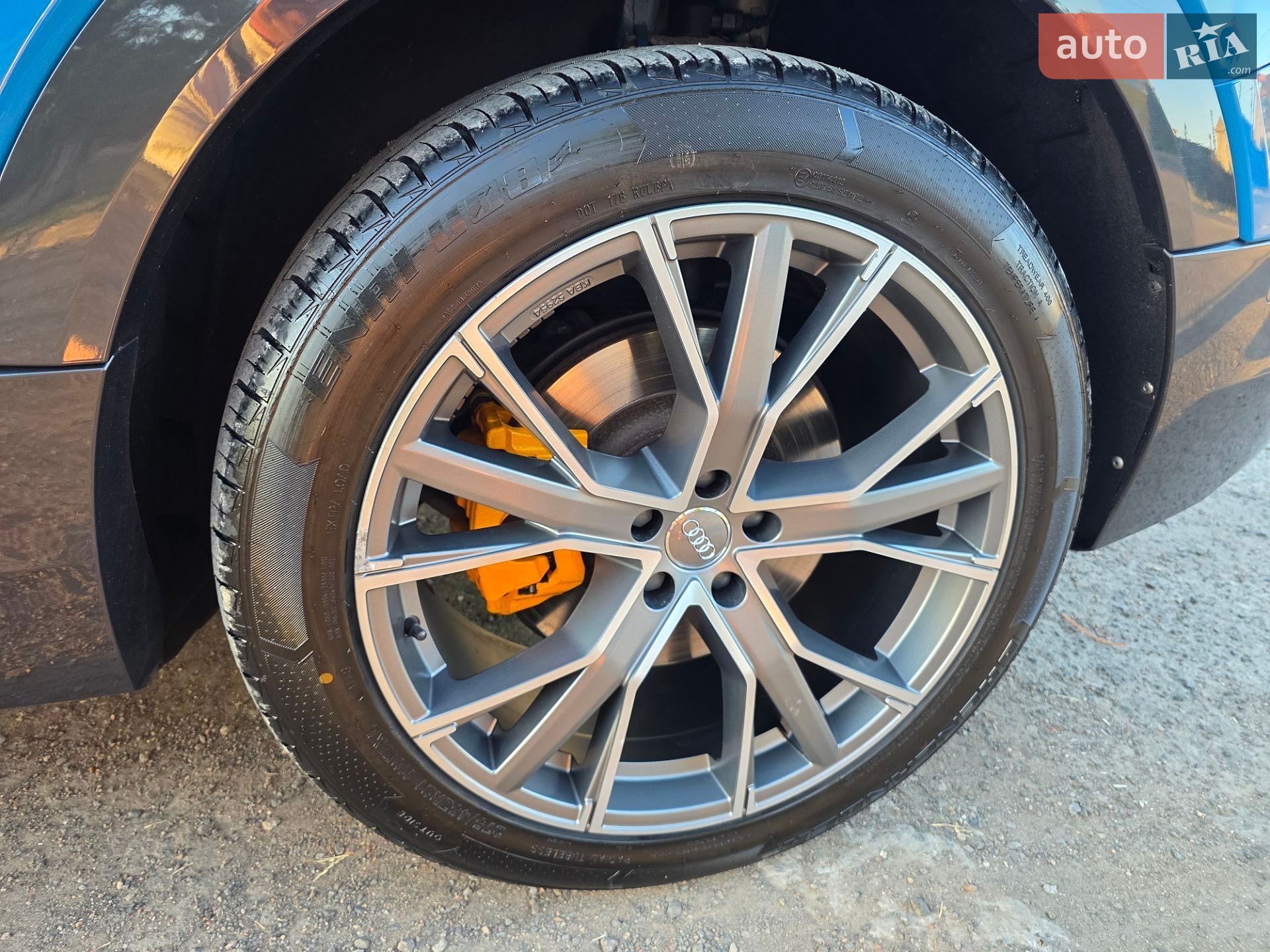Audi e-tron 2019 VIN WAUZZZGE2KB004364 фото оголошення 13 з 48