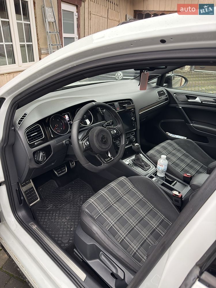 Volkswagen Golf 2016 VIN WVWZZZAUZGW237794 фото оголошення 4 з 6