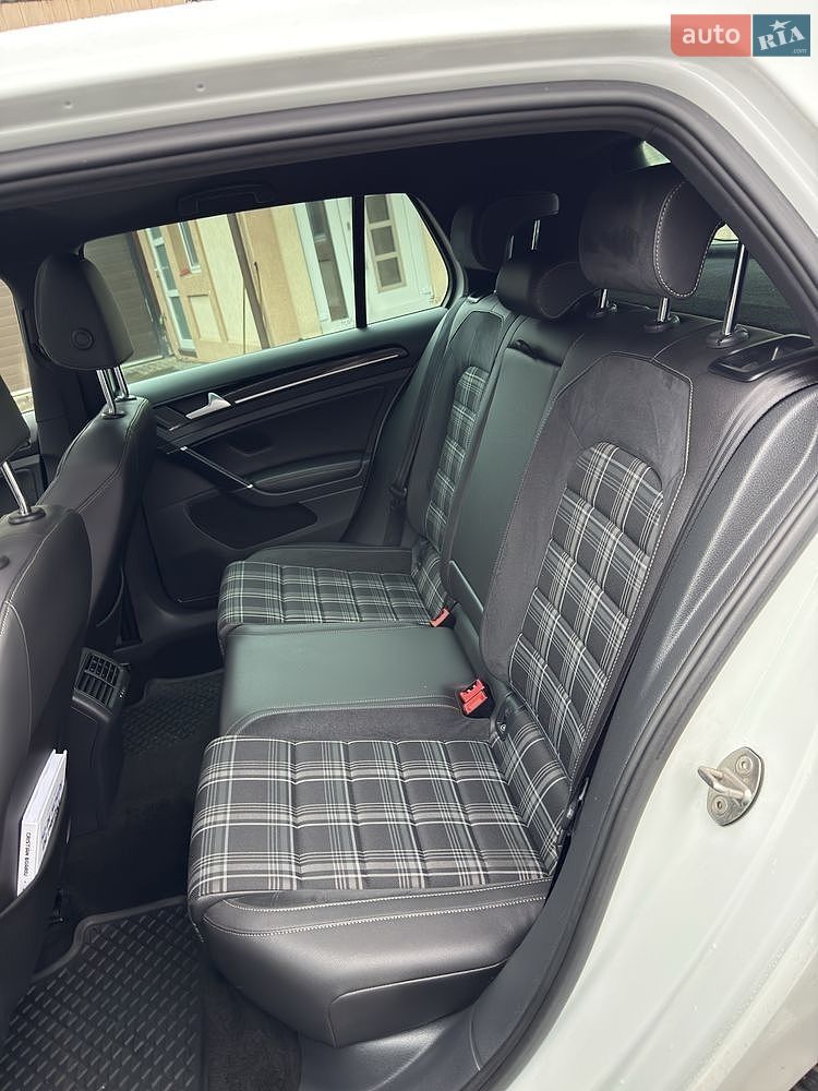 Volkswagen Golf 2016 VIN WVWZZZAUZGW237794 фото оголошення 6 з 6