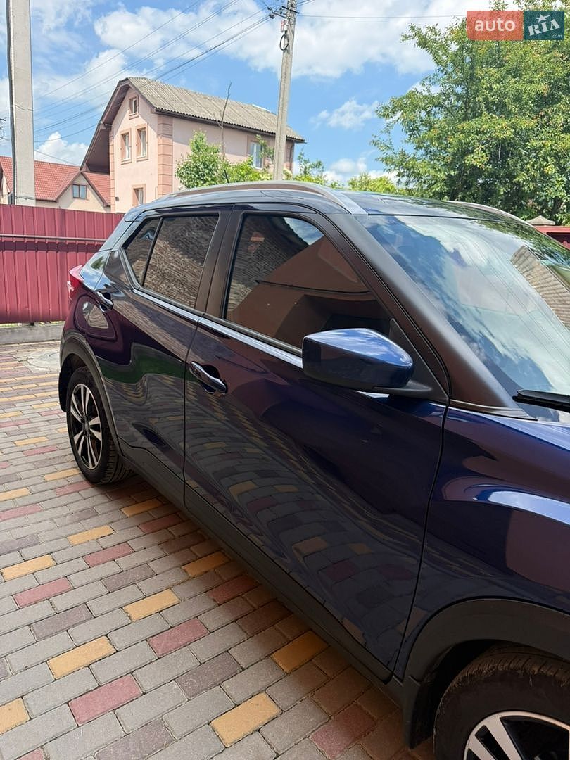 Nissan Kicks 2018 VIN 3N1CP5CU3KL477891 фото оголошення 2 з 9