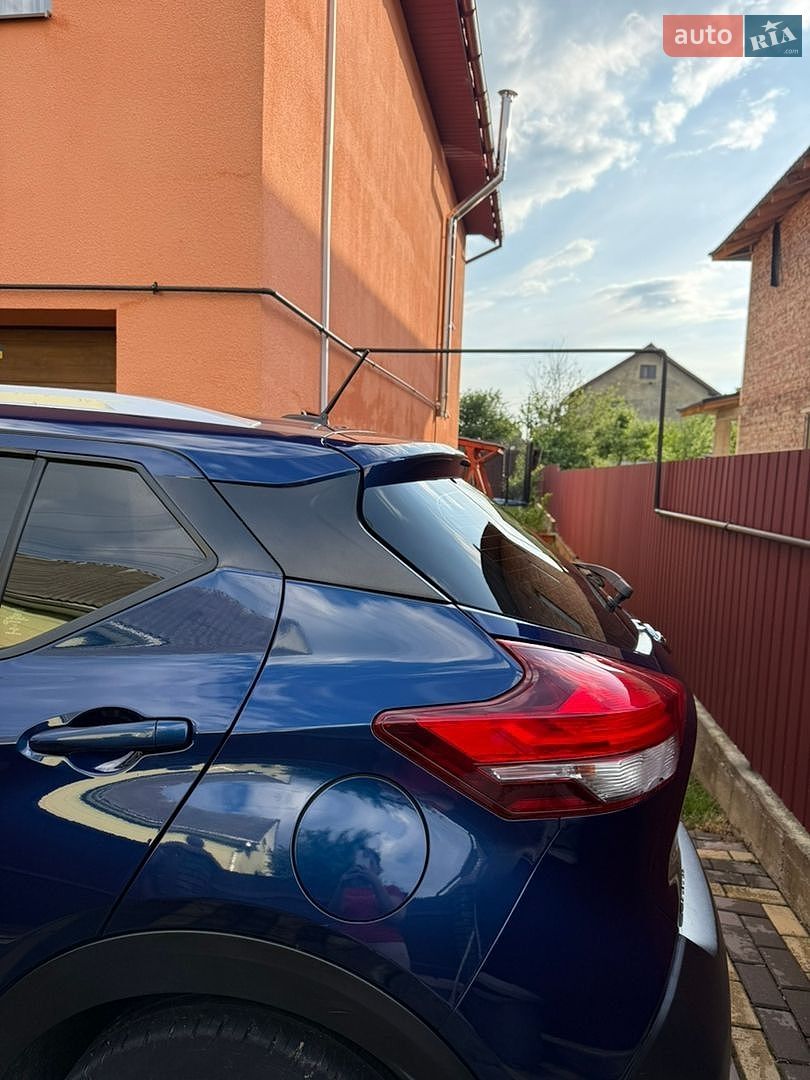Nissan Kicks 2018 VIN 3N1CP5CU3KL477891 фото оголошення 4 з 9