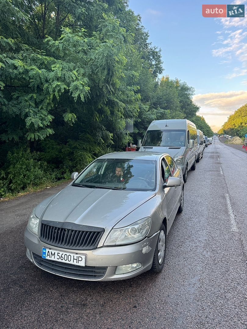 Skoda Octavia 2010 VIN TMBCT61Z3B2046921 фото оголошення 10 з 20