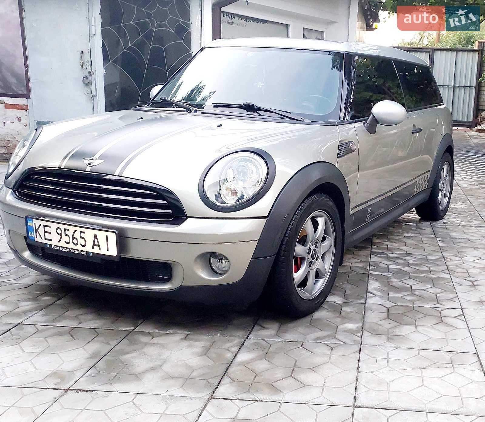MINI Clubman 2009 VIN WMWML33559TX34885 фото оголошення 4 з 31