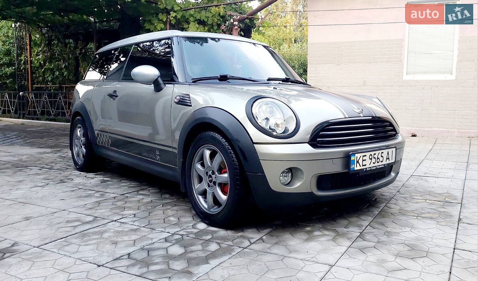 MINI Clubman 2009 VIN WMWML33559TX34885 фото оголошення 5 з 31