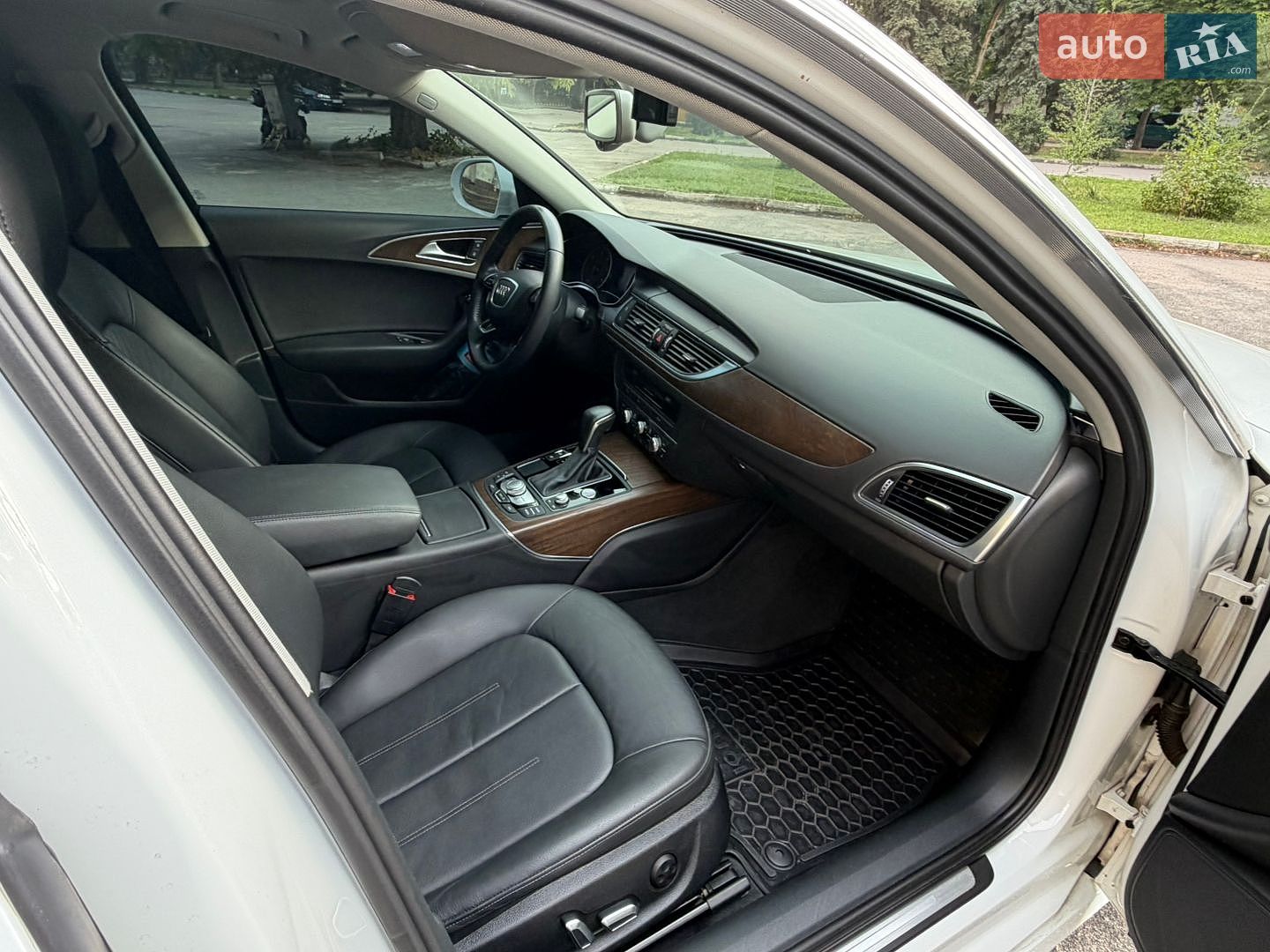Audi A6 2015 VIN WAUZZZ4G0GN017965 фото оголошення 20 з 36