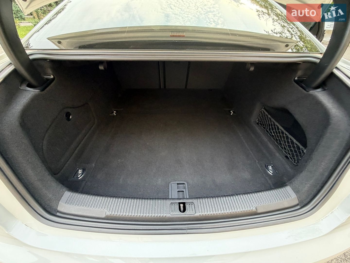 Audi A6 2015 VIN WAUZZZ4G0GN017965 фото оголошення 32 з 36