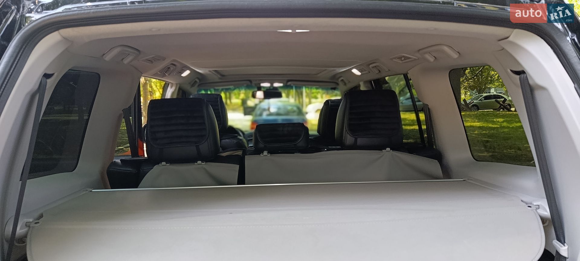 Mitsubishi Pajero Wagon 2008 VIN JMBLYV97W8J000884 фото оголошення 14 з 63