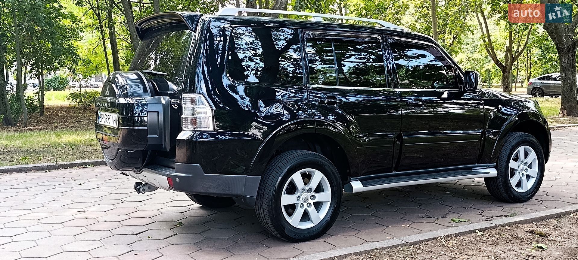 Mitsubishi Pajero Wagon 2008 VIN JMBLYV97W8J000884 фото оголошення 44 з 63