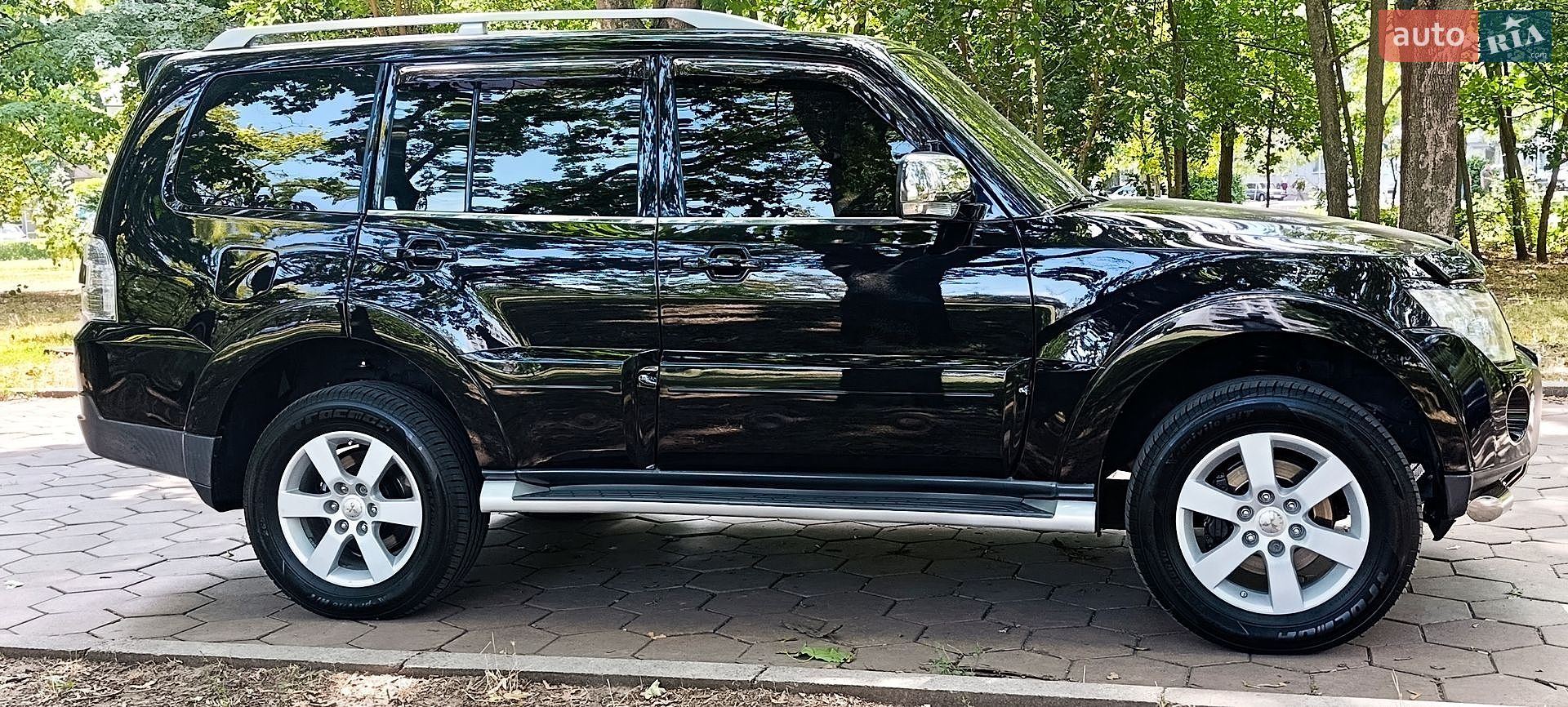 Mitsubishi Pajero Wagon 2008 VIN JMBLYV97W8J000884 фото оголошення 46 з 63