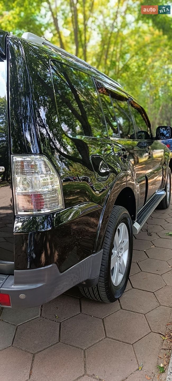 Mitsubishi Pajero Wagon 2008 VIN JMBLYV97W8J000884 фото оголошення 57 з 63