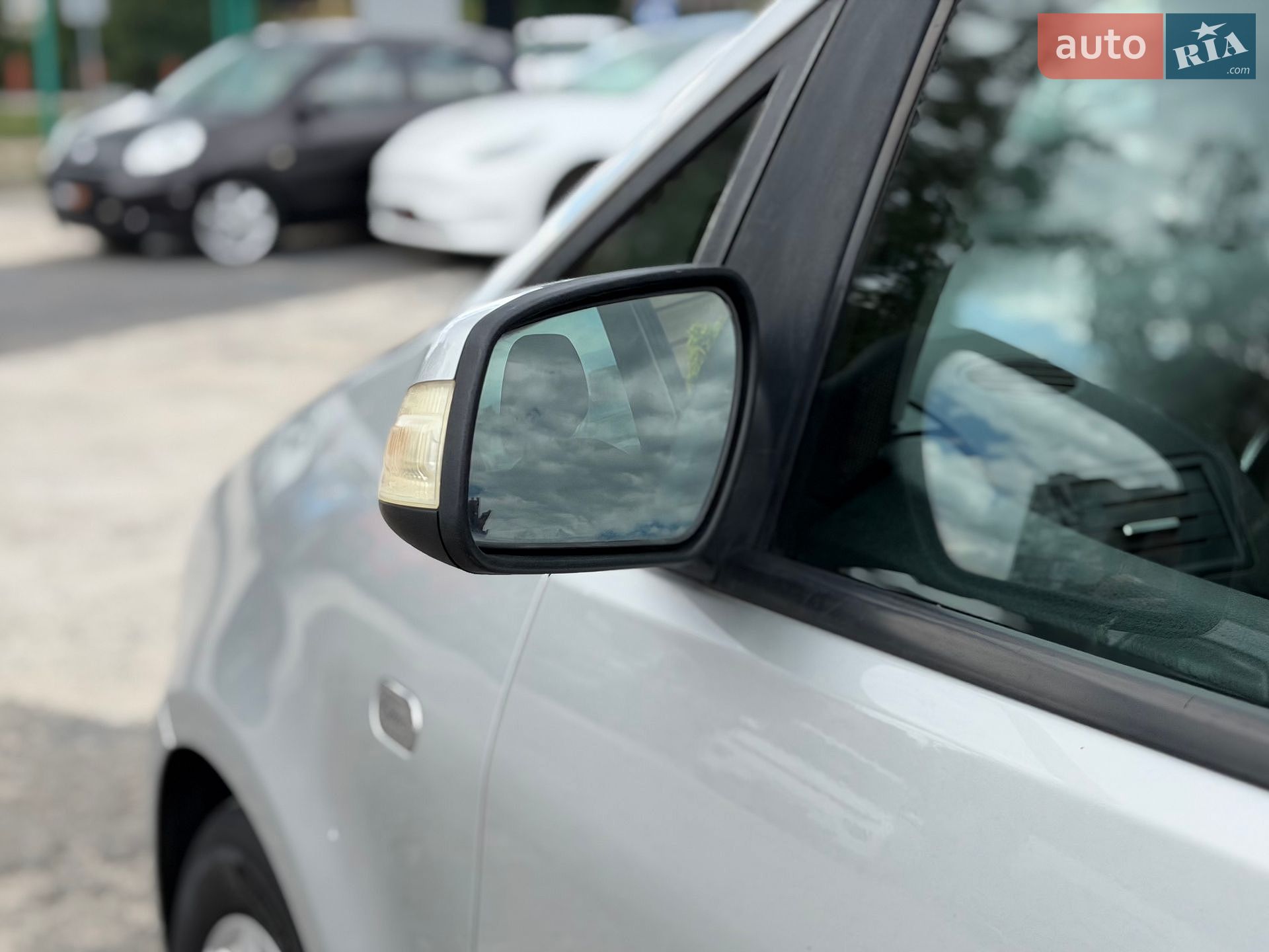 Ford C-Max 2008 VIN WF0EXXGCDE8A79361 фото оголошення 19 з 48
