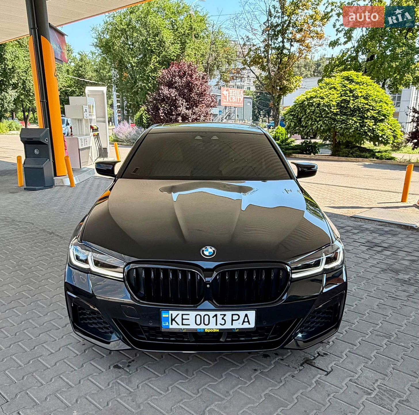 BMW 5 Series 2017 VIN WBAJE7C50JWC56336 фото оголошення 10 з 31