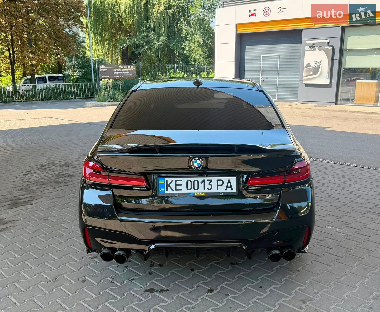 BMW 5 Series 2017 VIN WBAJE7C50JWC56336 фото оголошення 18 з 31