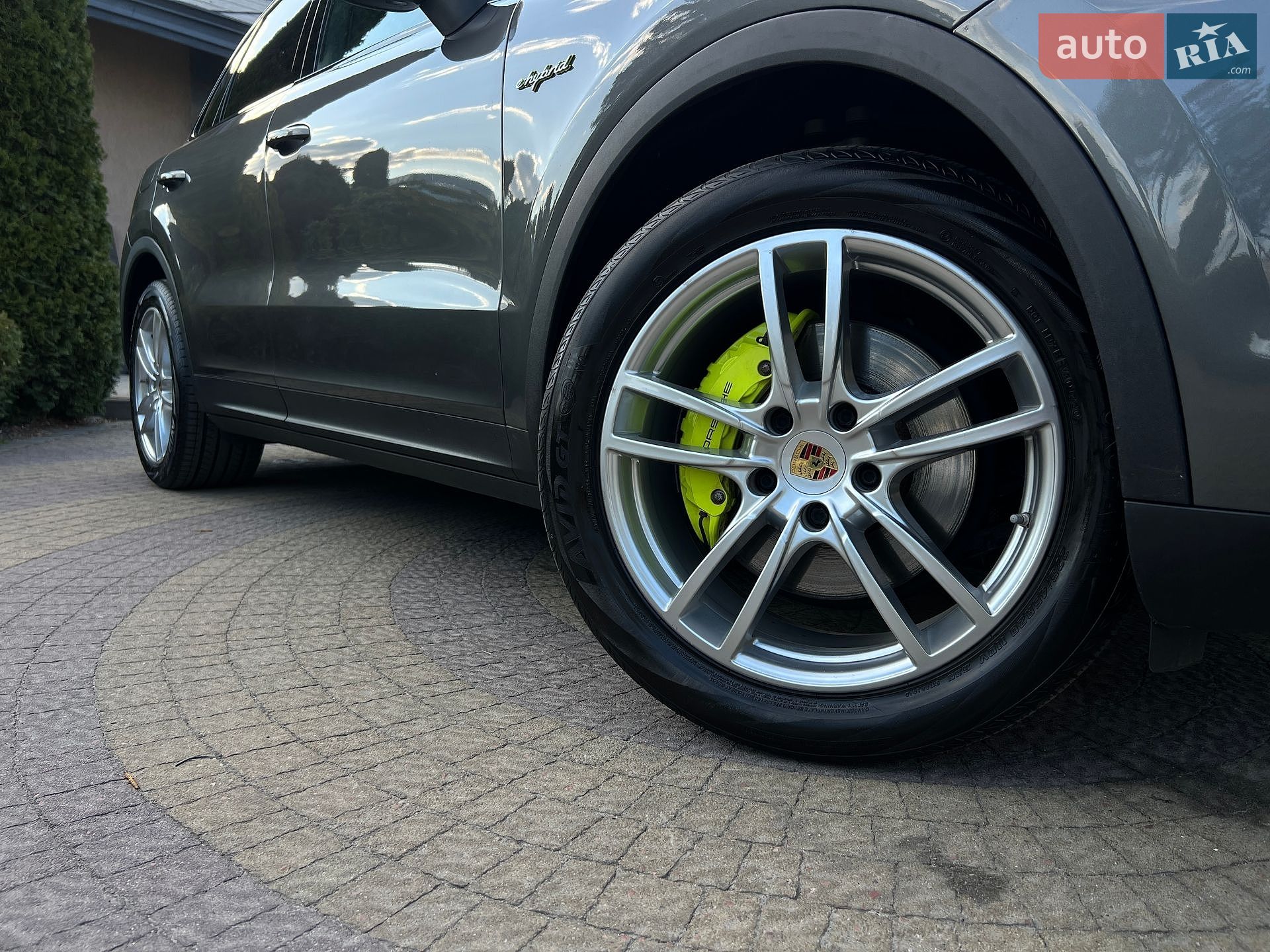 Porsche Cayenne 2022 VIN WP1AE2AY9NDA26522 фото оголошення 3 з 49