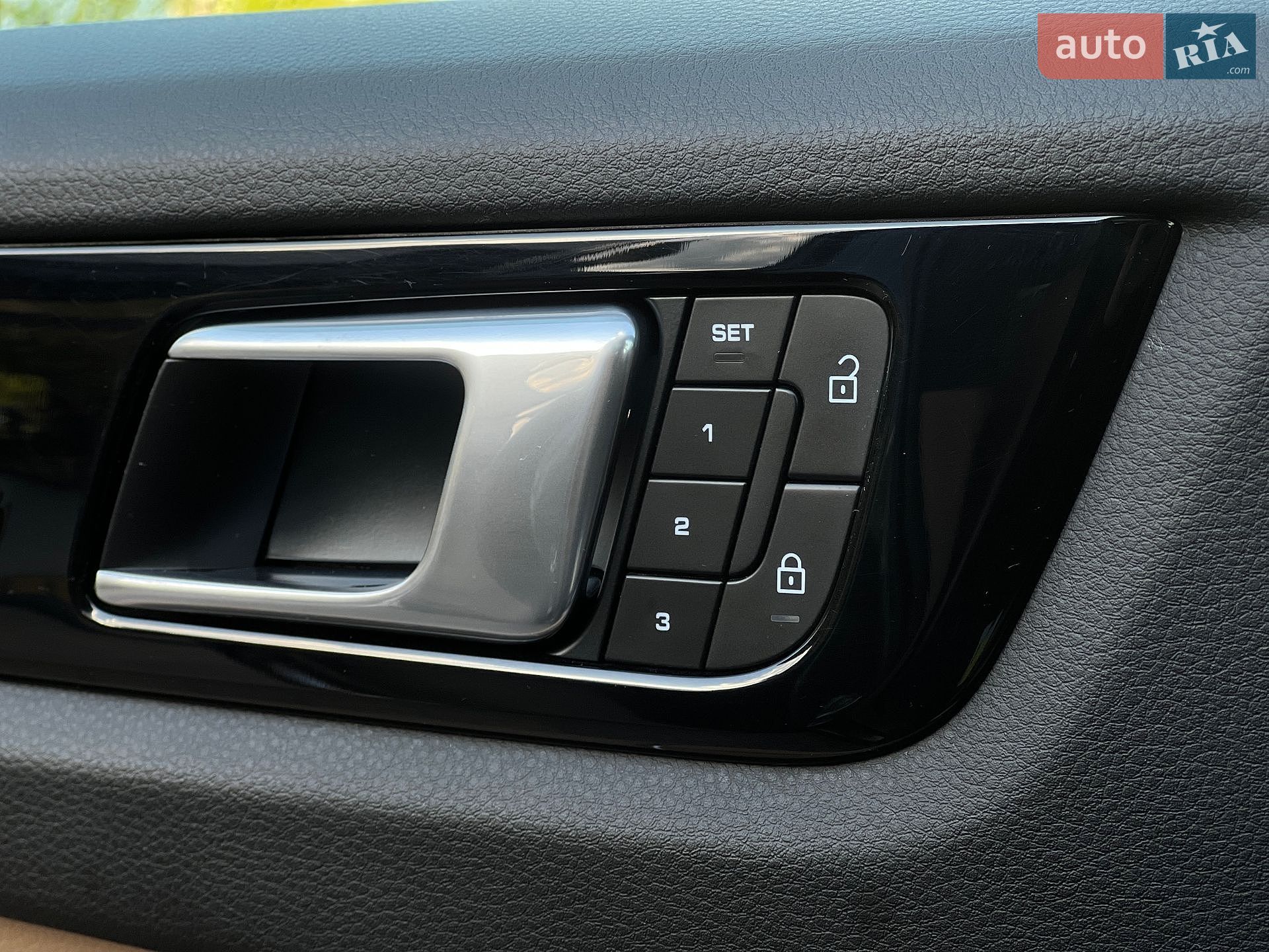 Porsche Cayenne 2022 VIN WP1AE2AY9NDA26522 фото оголошення 26 з 49