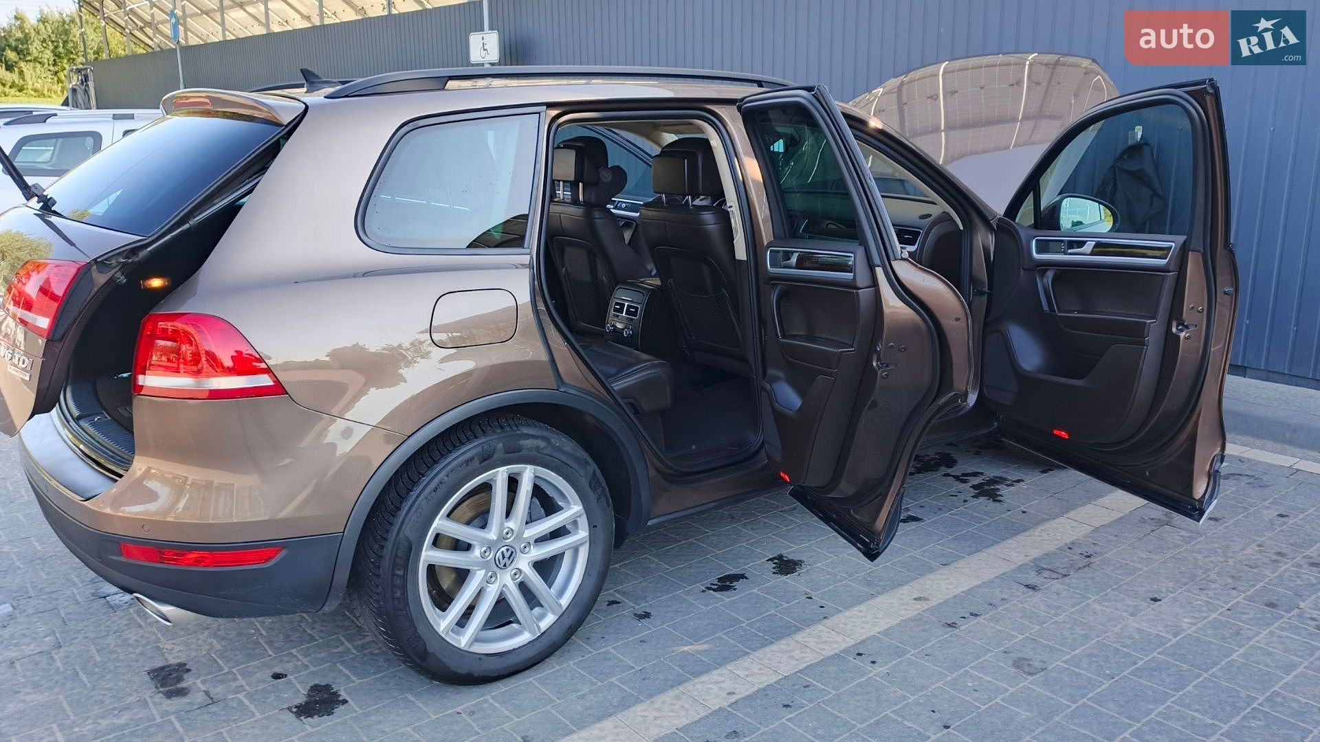 Volkswagen Touareg 2012 VIN WVGZZZ7PZCD050862 фото оголошення 7 з 39