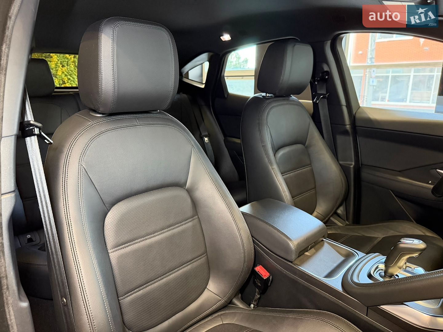 Jaguar E-Pace 2017 VIN SADFJ2FX7J1Z01566 фото оголошення 66 з 68