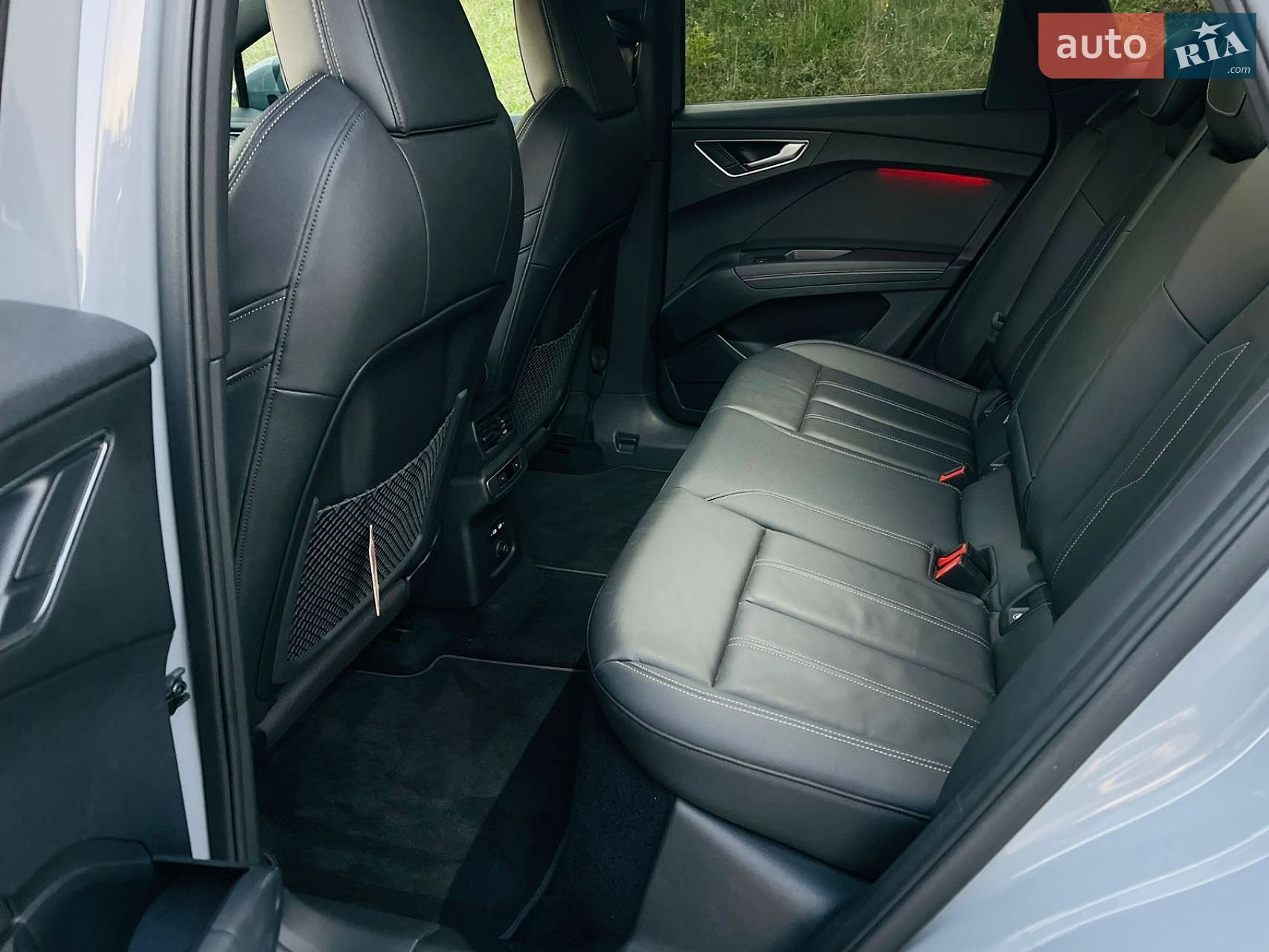 Audi e-tron 2022 VIN WAUZZZFZ4NP043372 фото оголошення 4 з 29