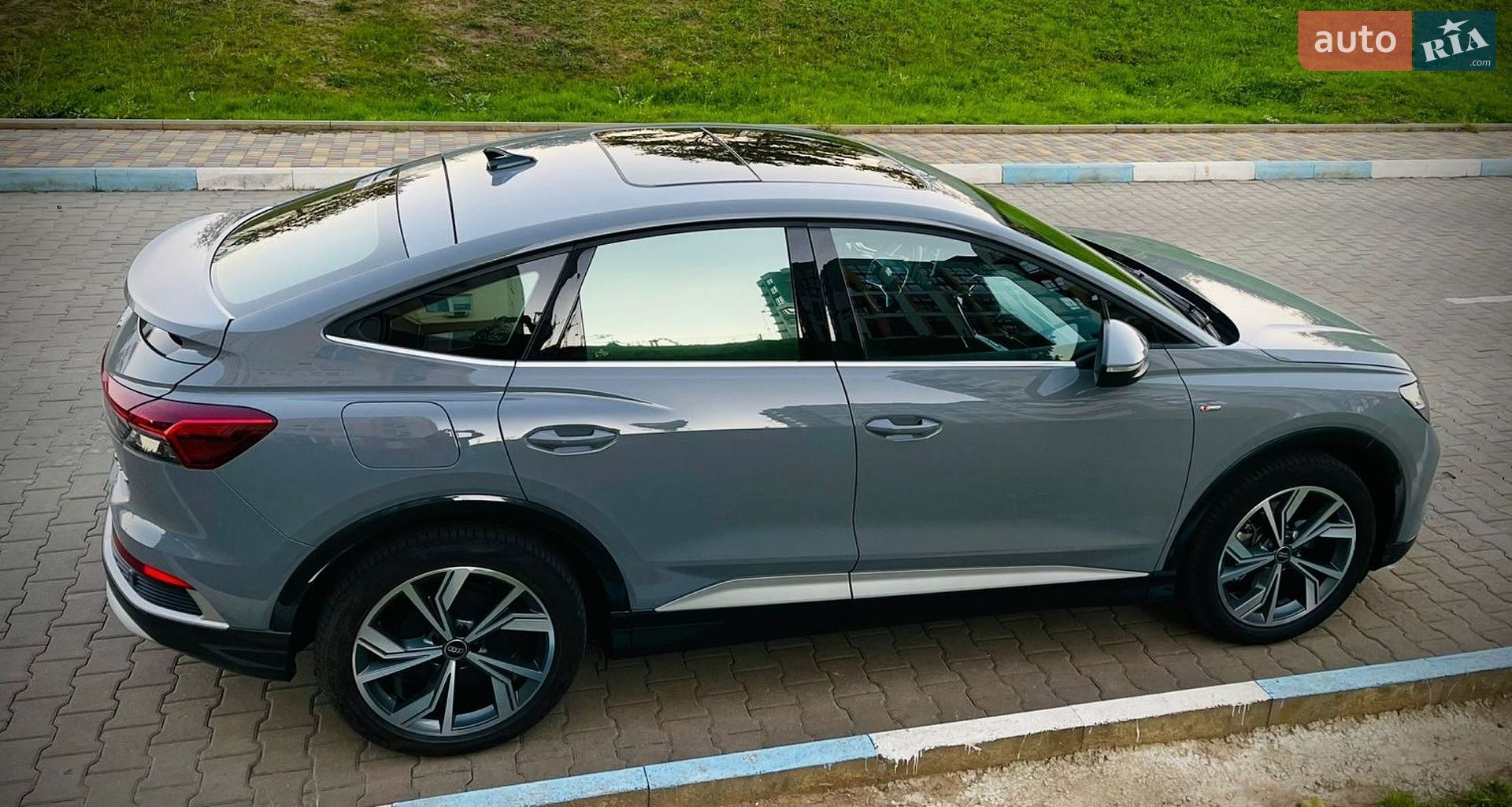 Audi e-tron 2022 VIN WAUZZZFZ4NP043372 фото оголошення 15 з 29