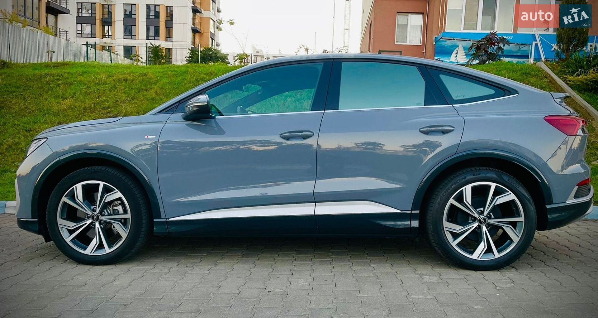 Audi e-tron 2022 VIN WAUZZZFZ4NP043372 фото оголошення 19 з 29