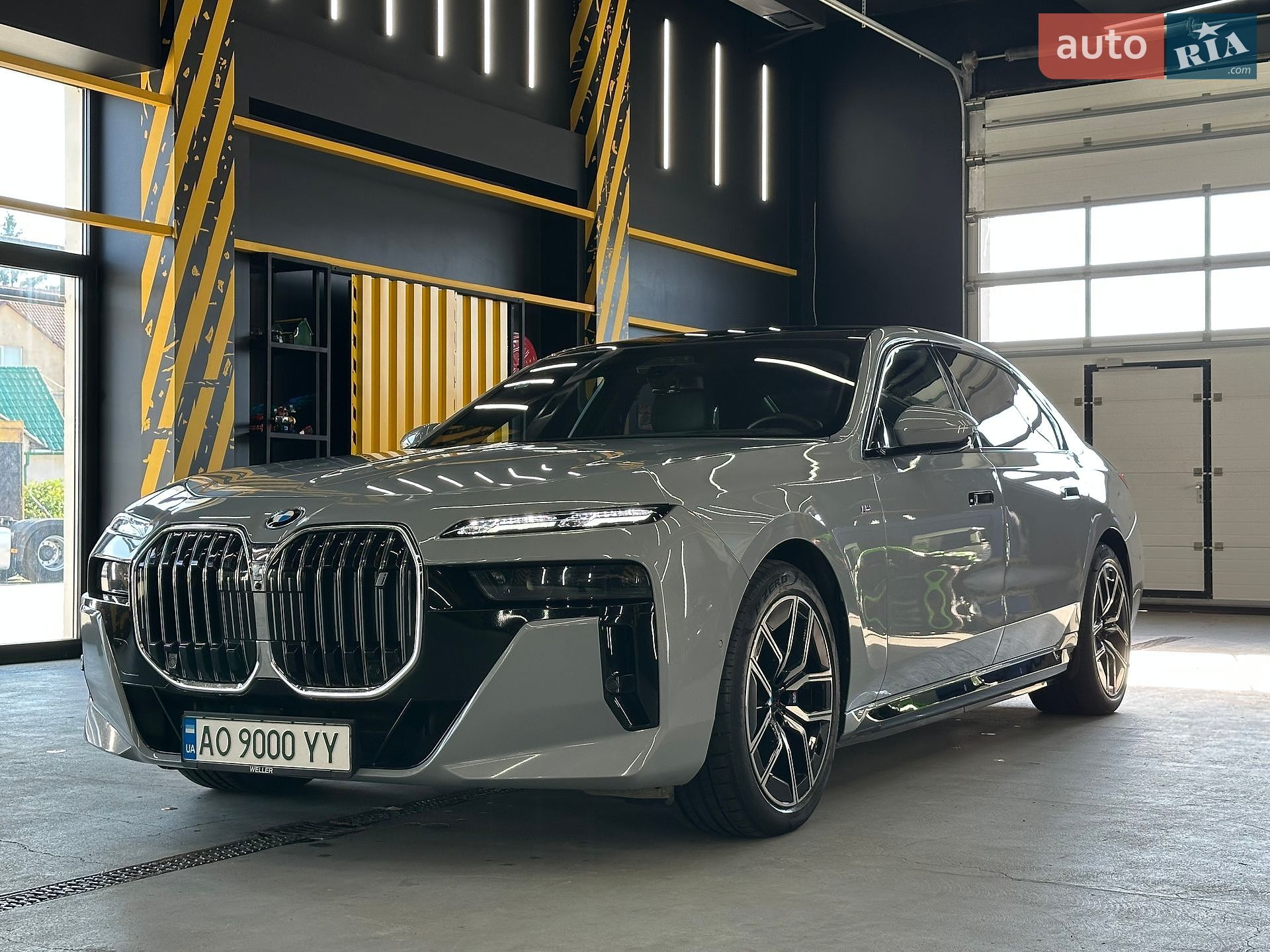 BMW i7 2022 VIN WBY51EJ030CK93369 фото оголошення 2 з 48