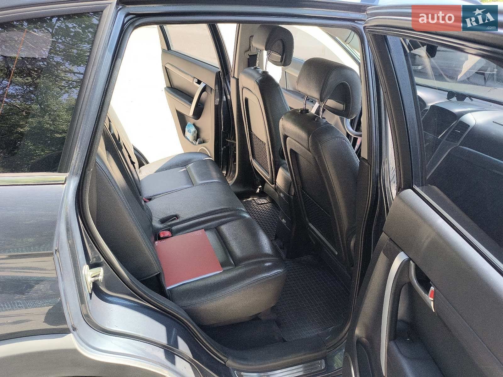 Chevrolet Captiva 2007 VIN Y6DCD26FJ8B163010 фото оголошення 8 з 14
