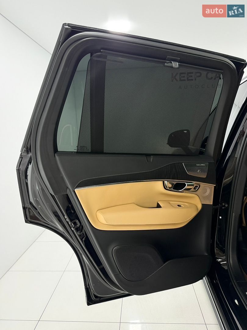 Volvo XC90 2023 VIN YV1LF0623P1967513 фото оголошення 35 з 40