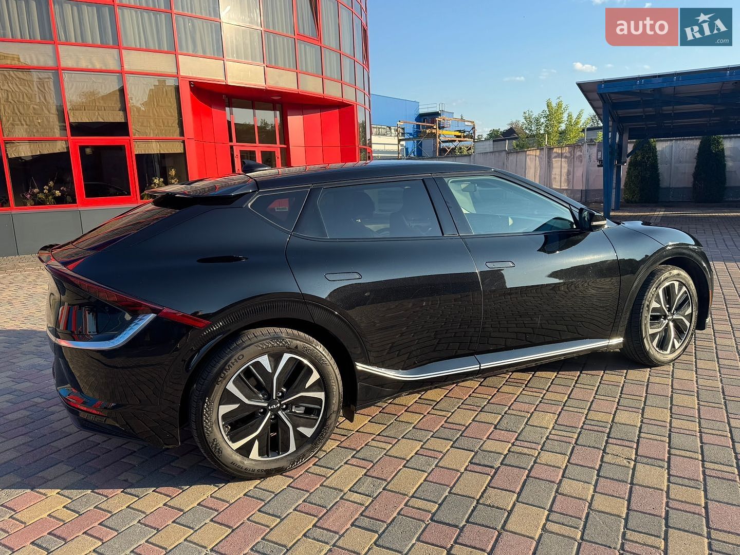 Kia EV6 2024 VIN KNDC3DLC9R5214566 фото оголошення 2 з 15